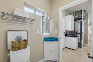 C Ave-S0708-043.jpg