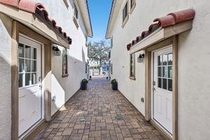 C Ave-S0708-052.jpg