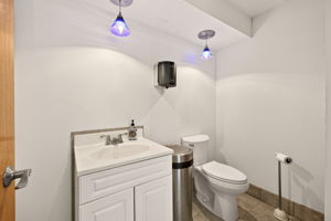  Photo 49