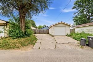 838 N Emerson Ave_027