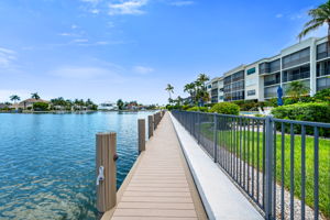Dock
