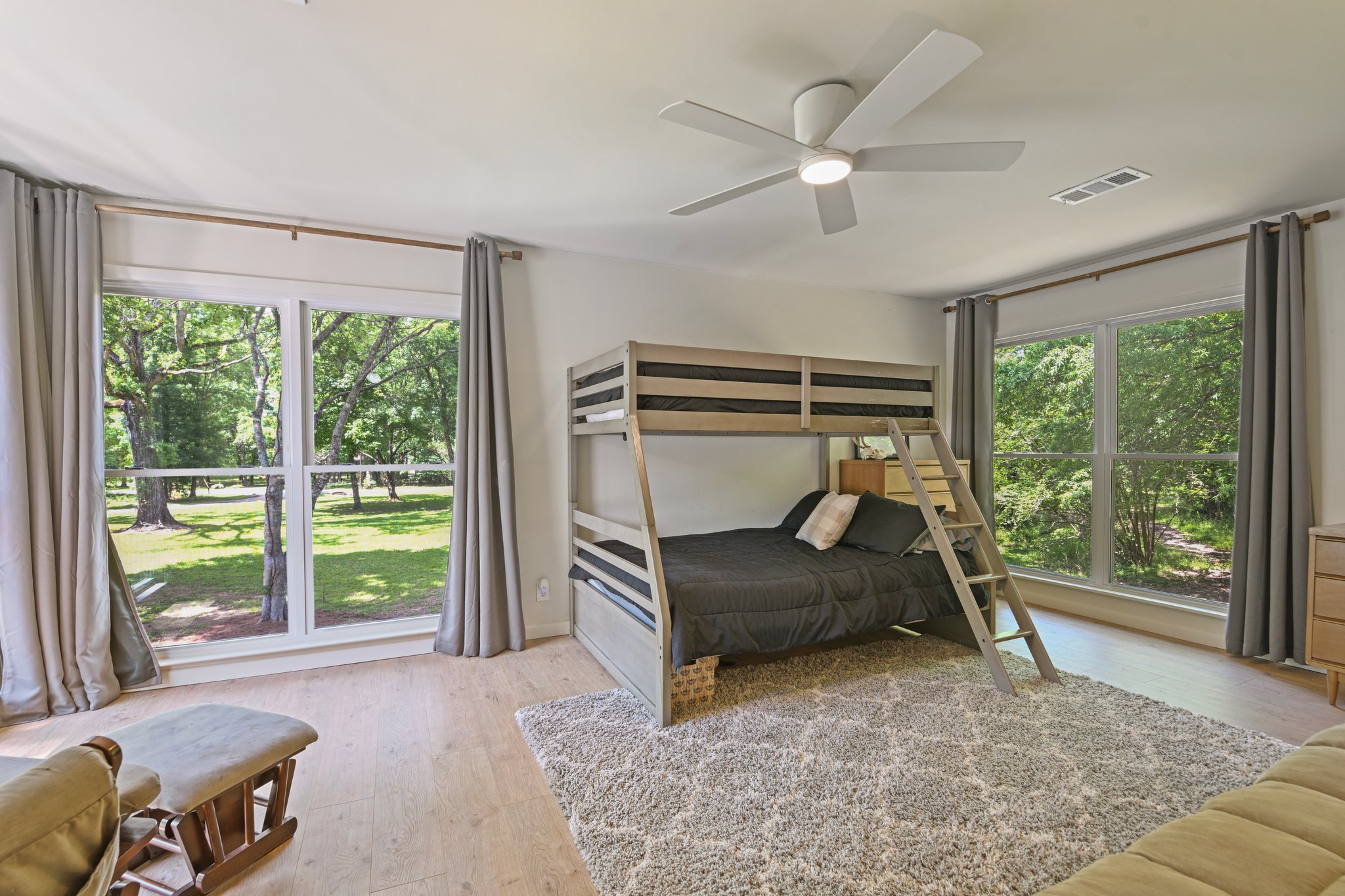 Upstairs Bedroom 2