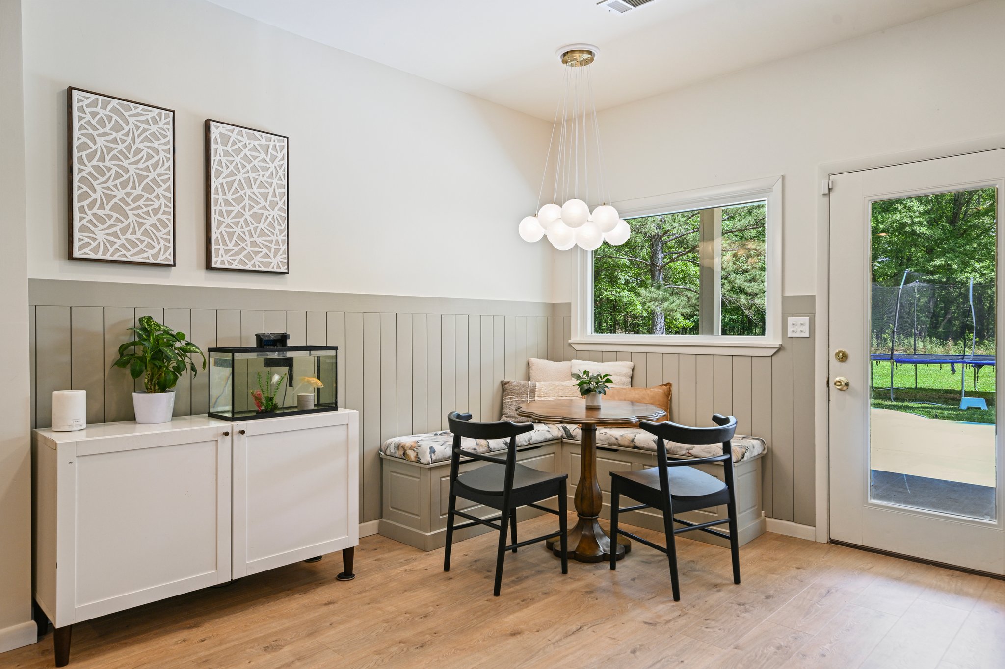 Kitchen/Breakfast Nook