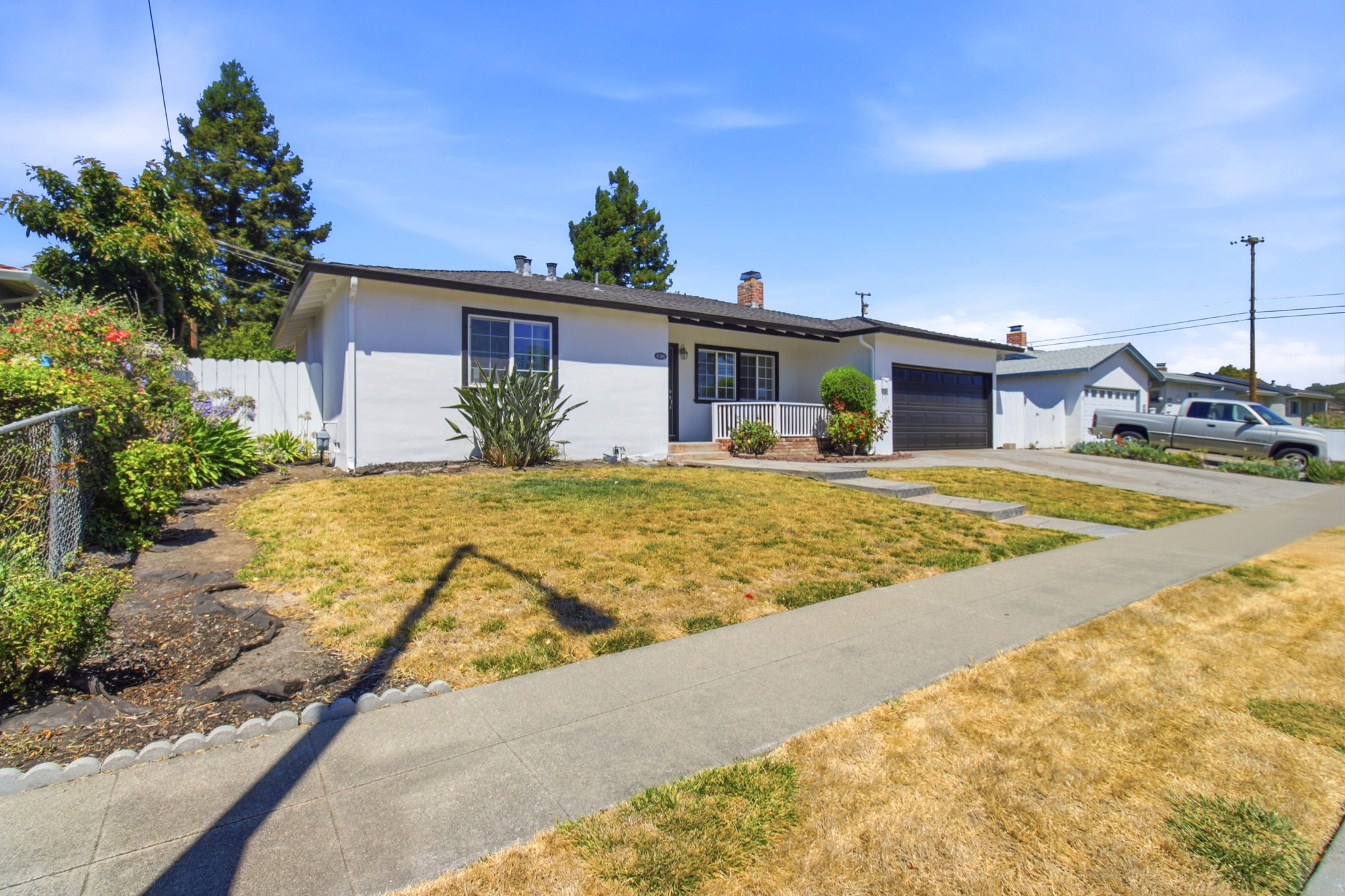 002_F8_8380 Lucania St