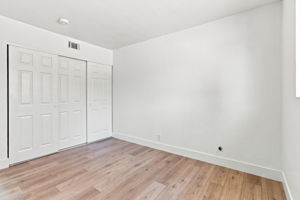 025_F8_8380 Lucania St
