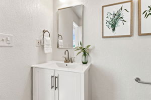 033_F8_8380 Lucania St