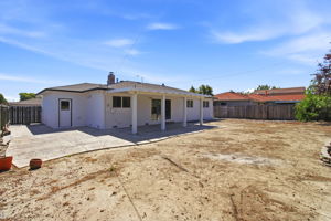 037_F8_8380 Lucania St