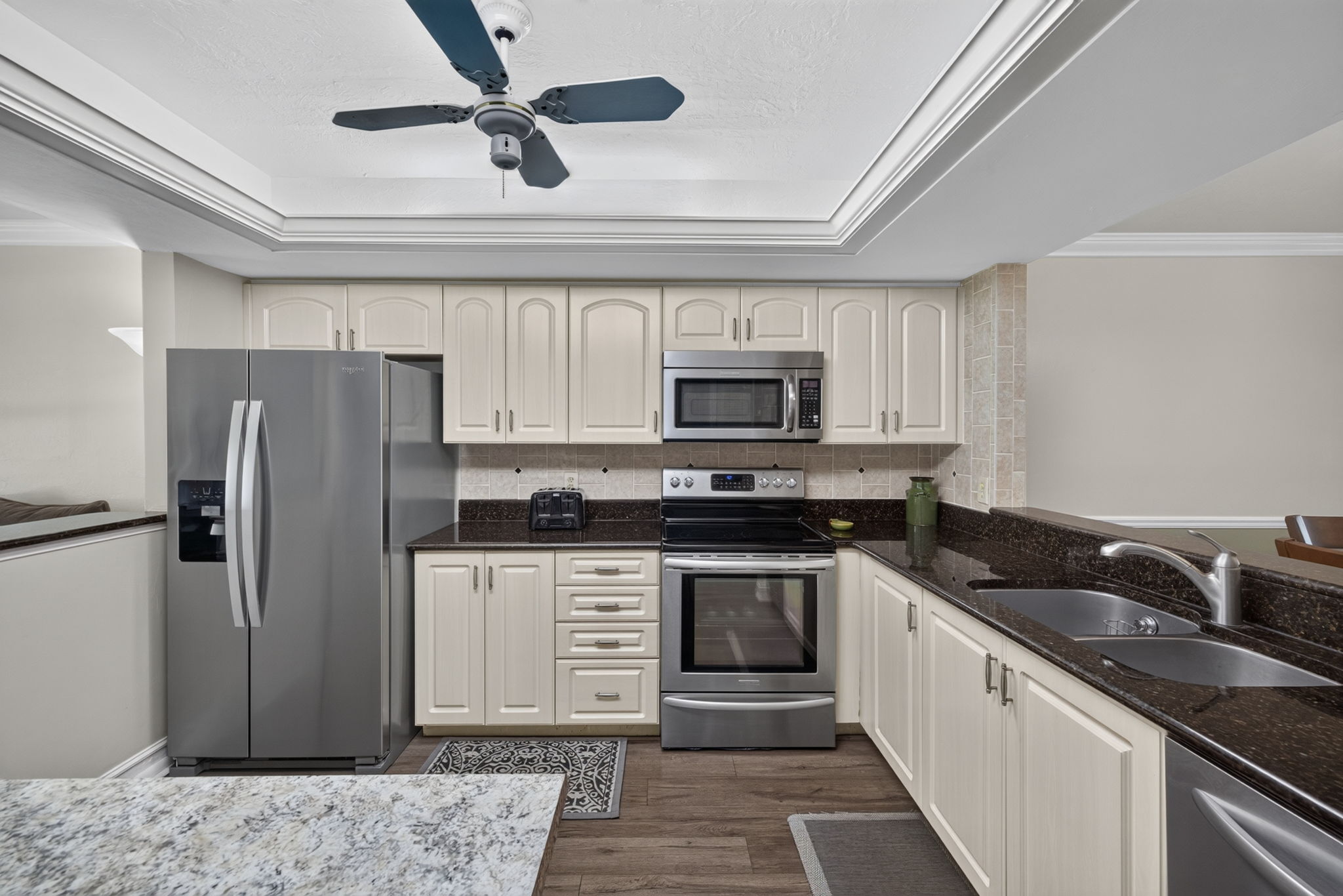 Kitchen 4 of 4