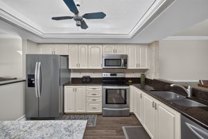 Kitchen 4 of 4