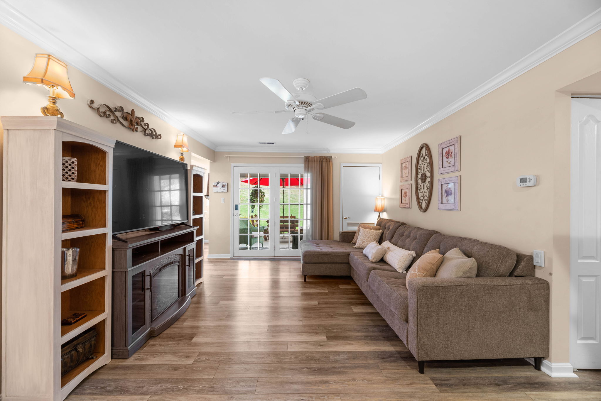 living room-8