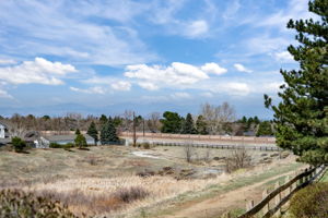 More panoramic views of the open space and mountains