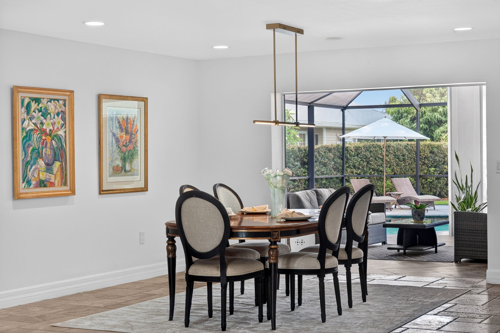 Dining Room 5 of 7