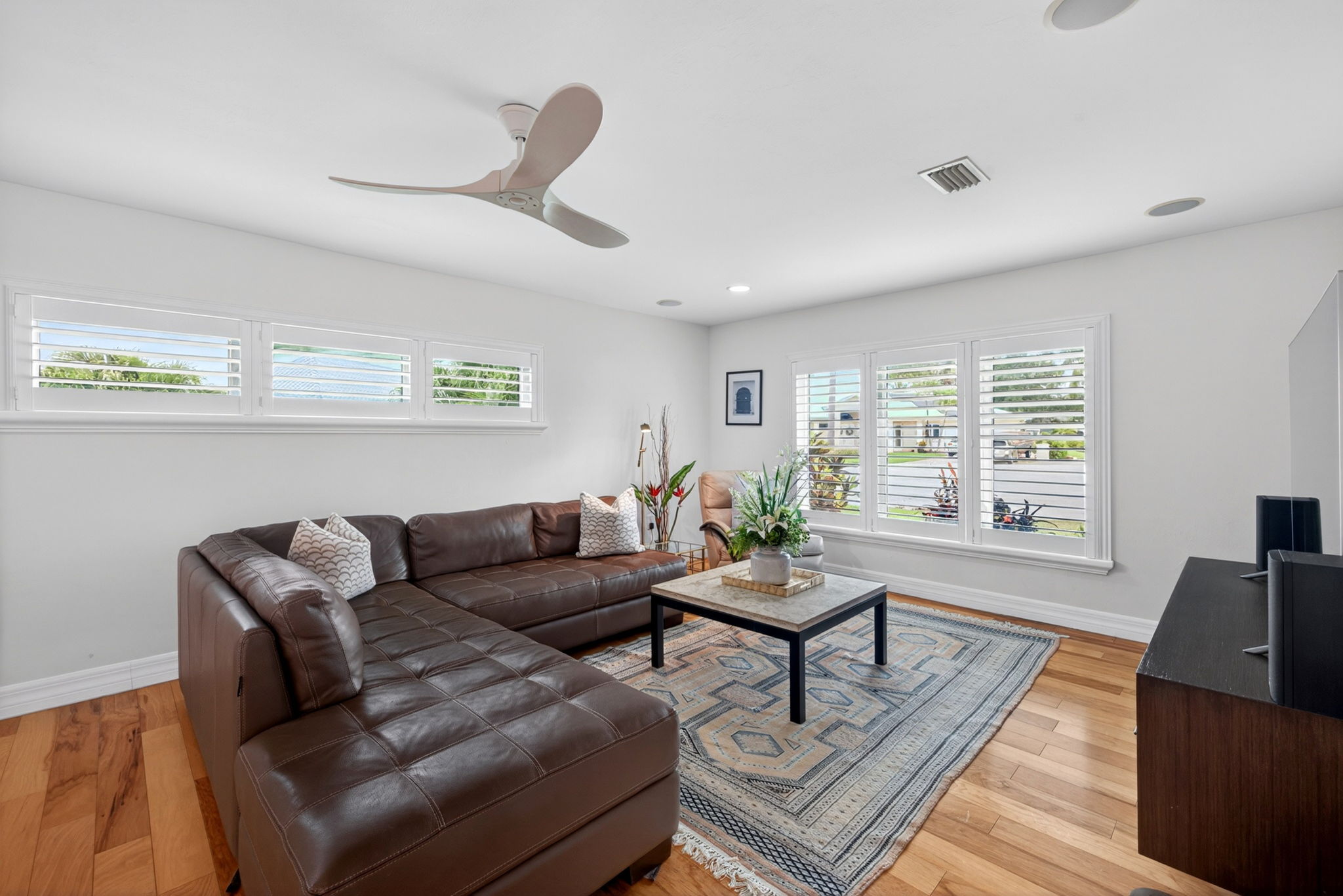 Family Room 1 of 5