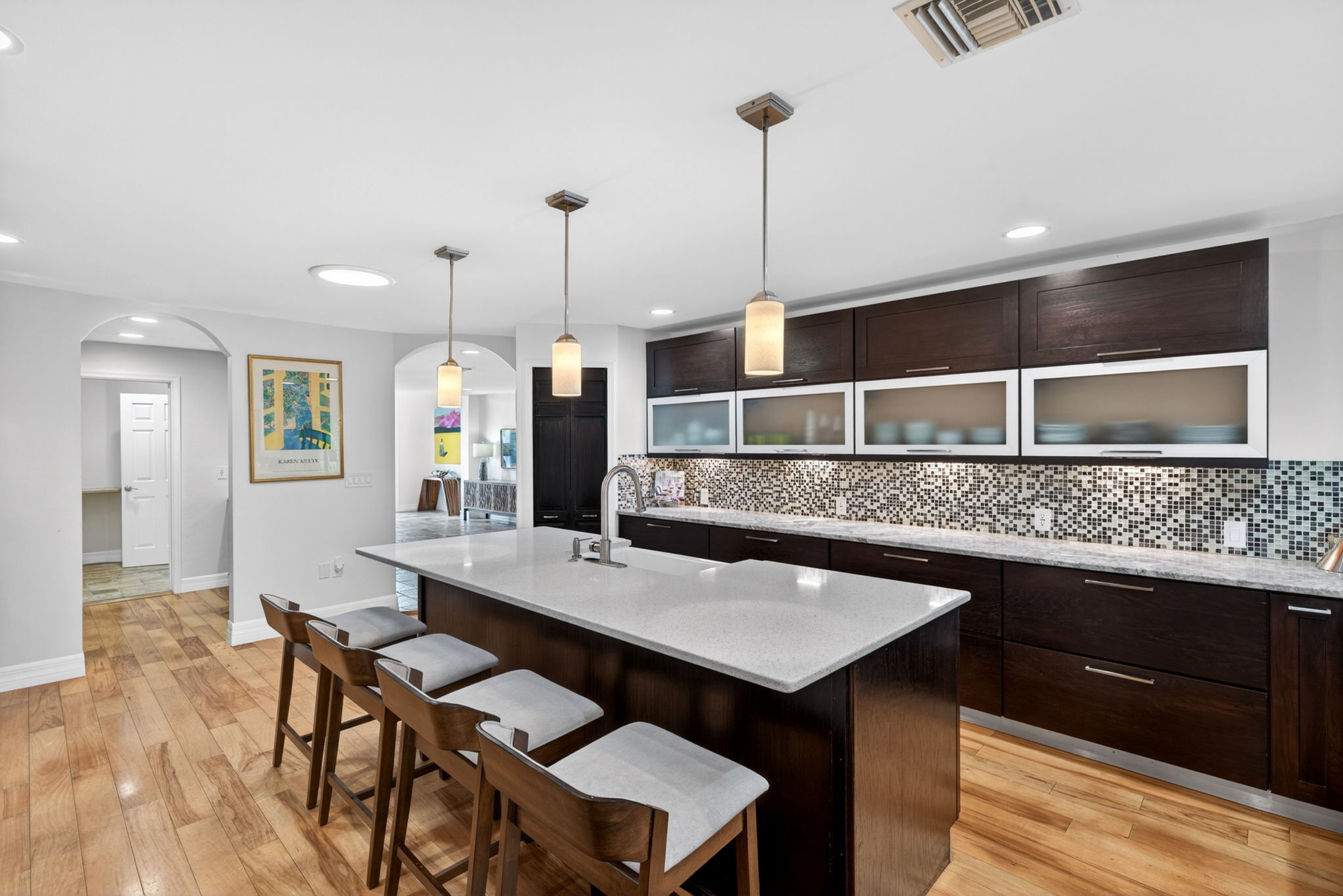 Kitchen 3 of 9