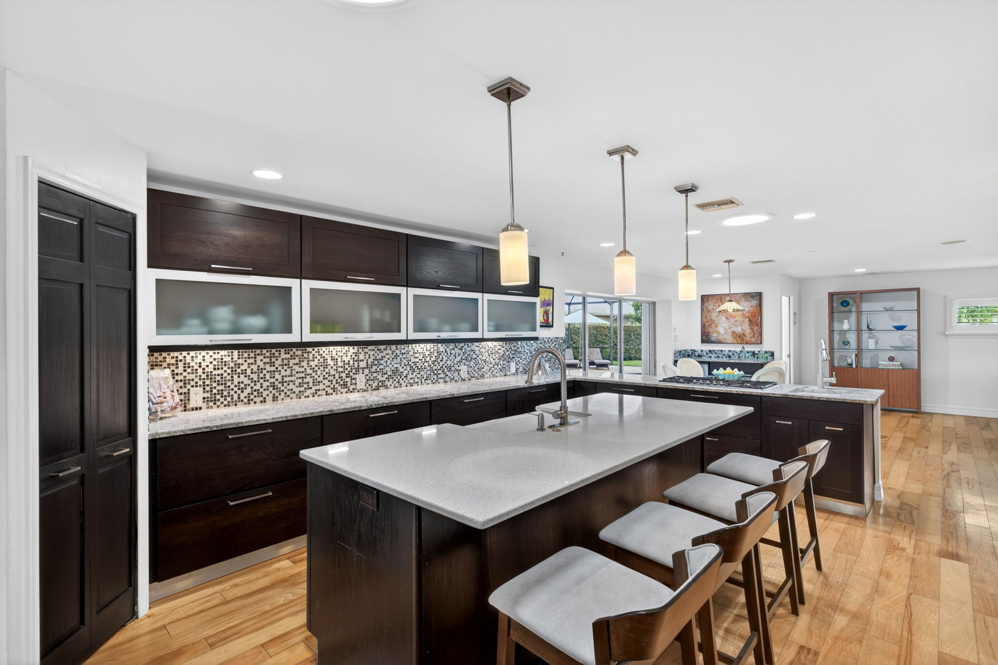 Kitchen 7 of 9