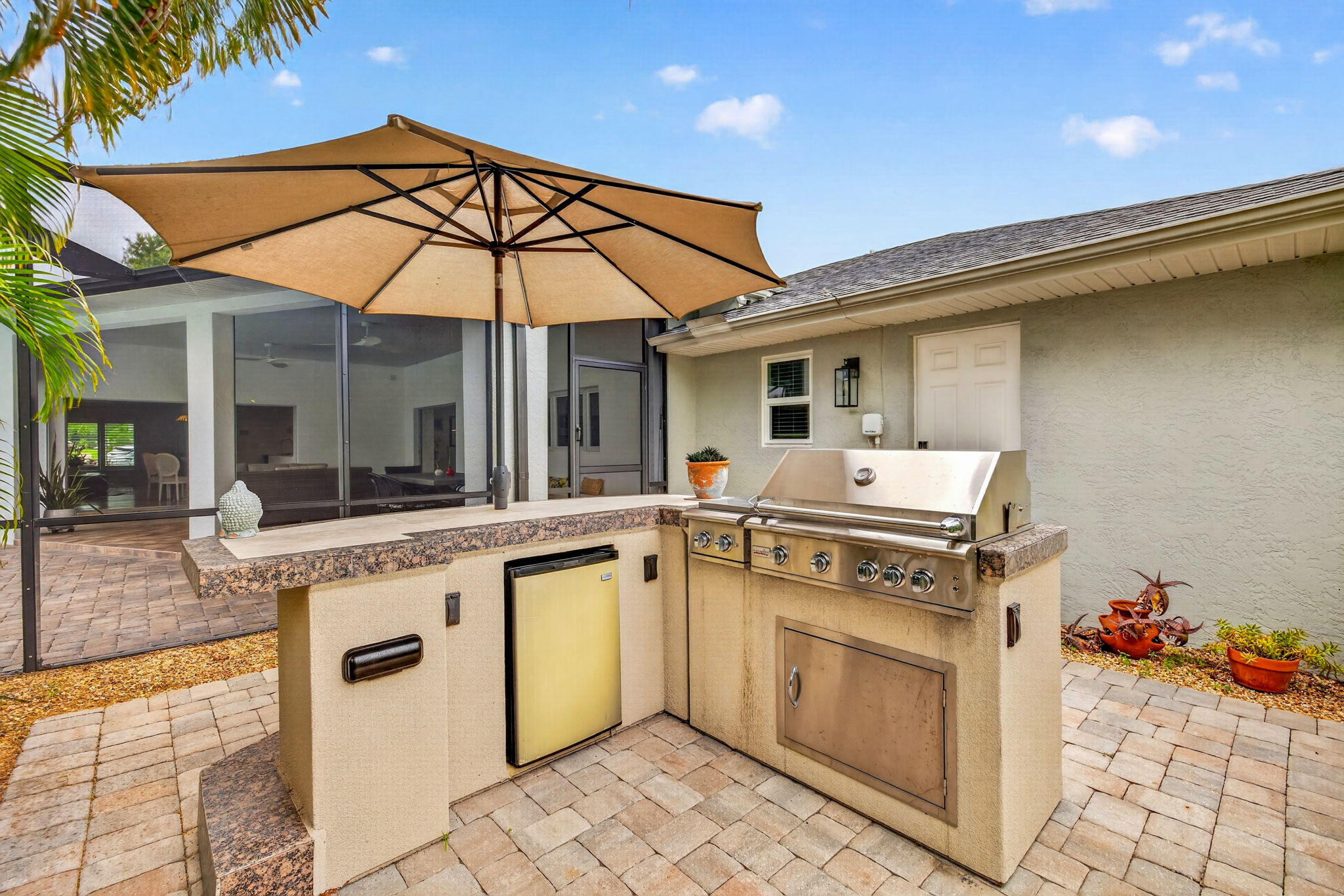 Outdoor Kitchen Grill 2 of 2