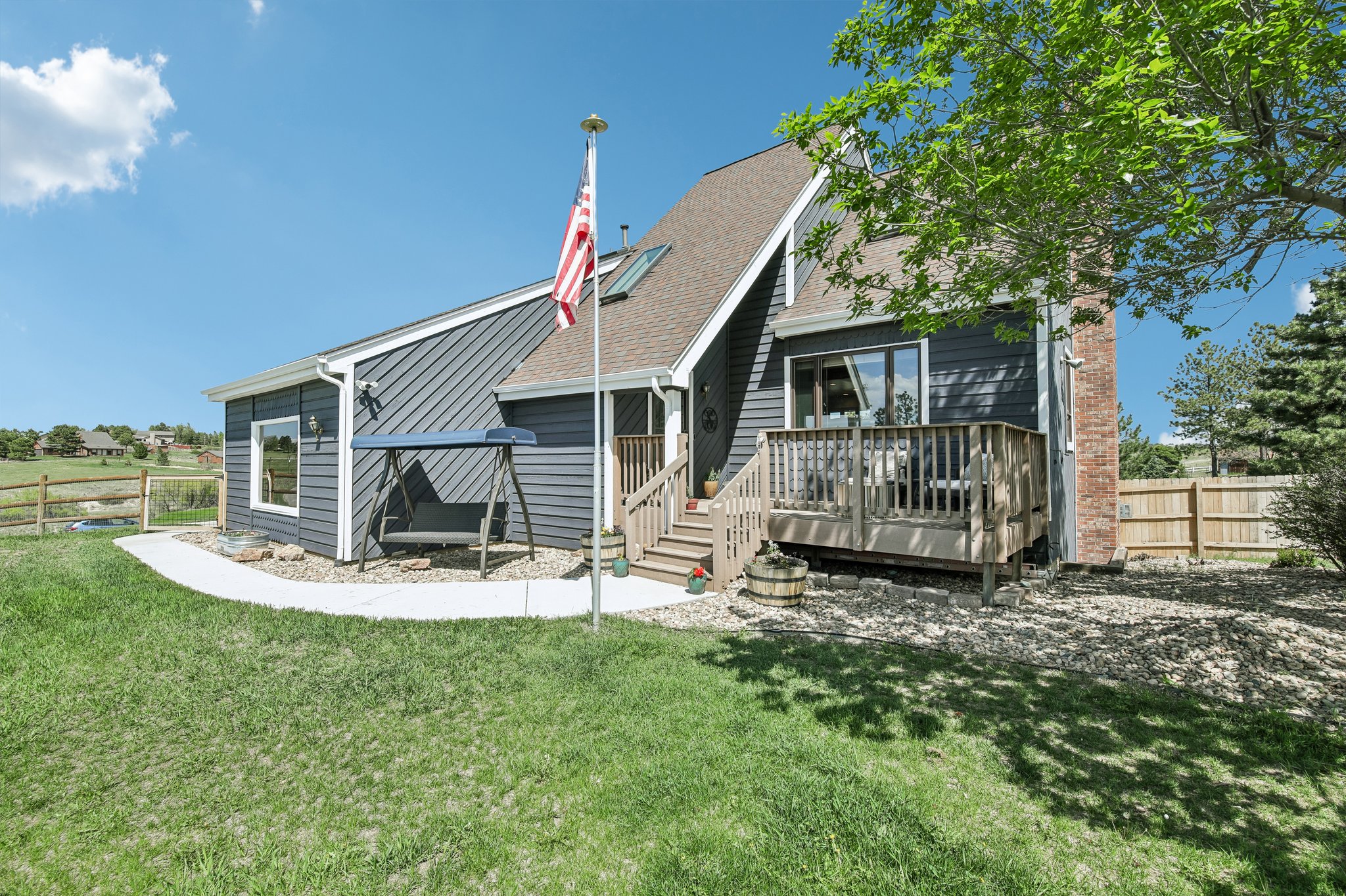 Crestview Dr-S2905-039.jpg