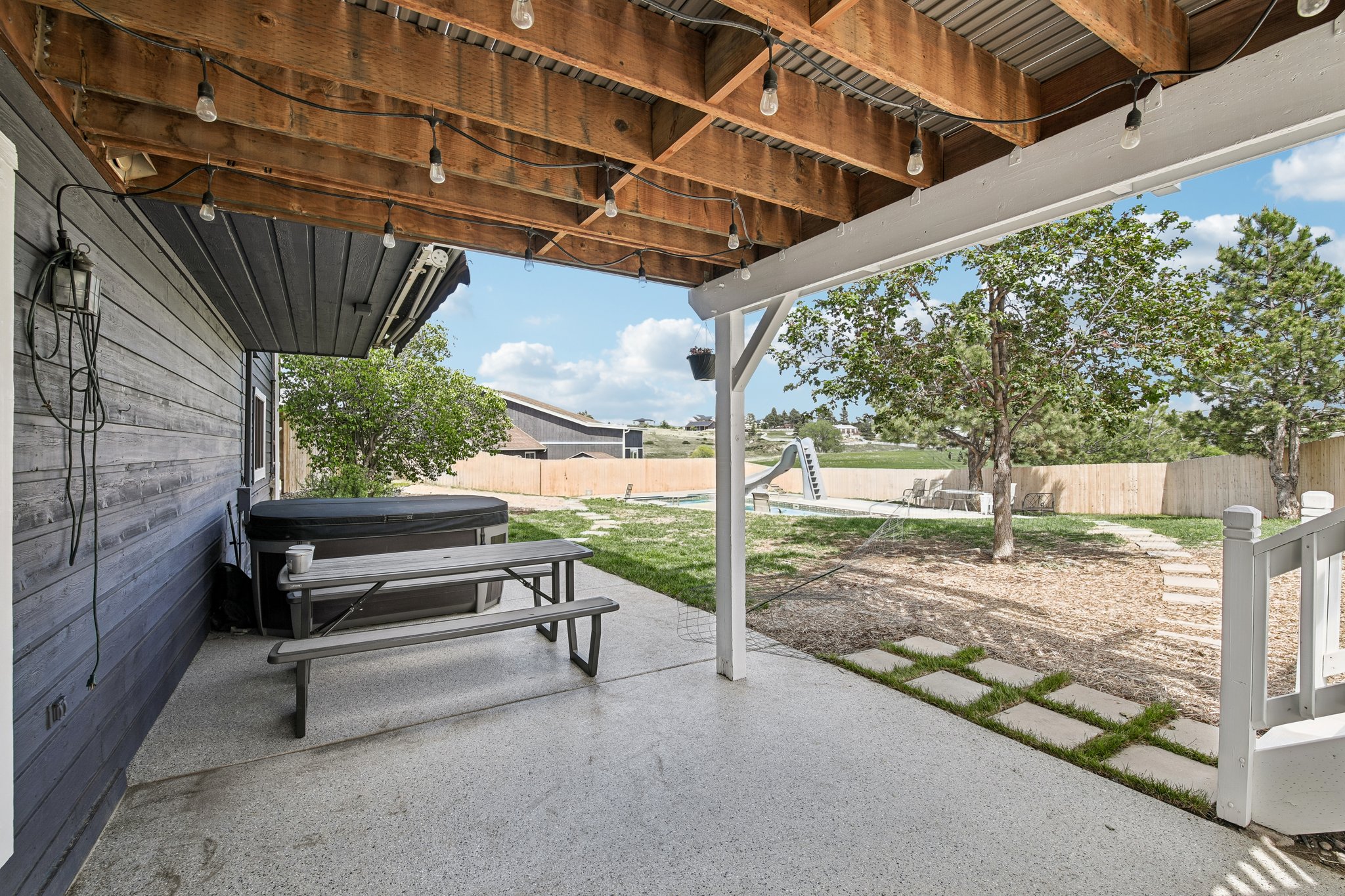 Crestview Dr-S2905-044.jpg