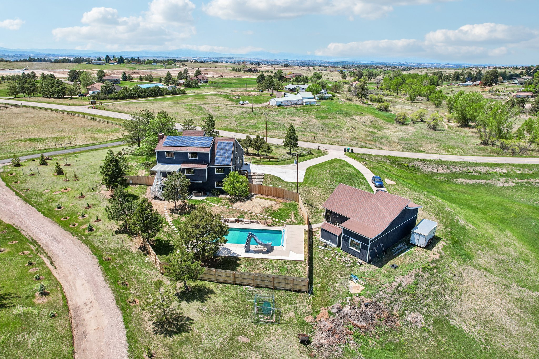 Crestview Dr-S2905-059.jpg