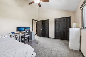 Crestview Dr-S2905-025.jpg