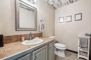 Crestview Dr-S2905-028.jpg