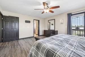 Crestview Dr-S2905-031.jpg