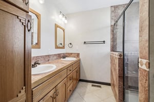 Crestview Dr-S2905-033.jpg