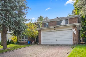 84 Bannatyne Dr, Toronto ON — real estate photography by Amazing Photo Video