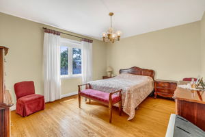 22-primary bedroom1