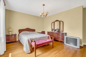 23-primary bedroom2