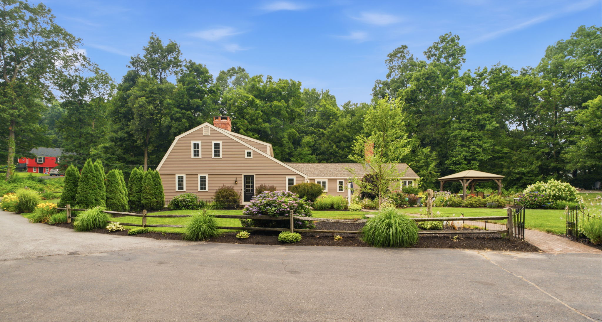  Photo 28
