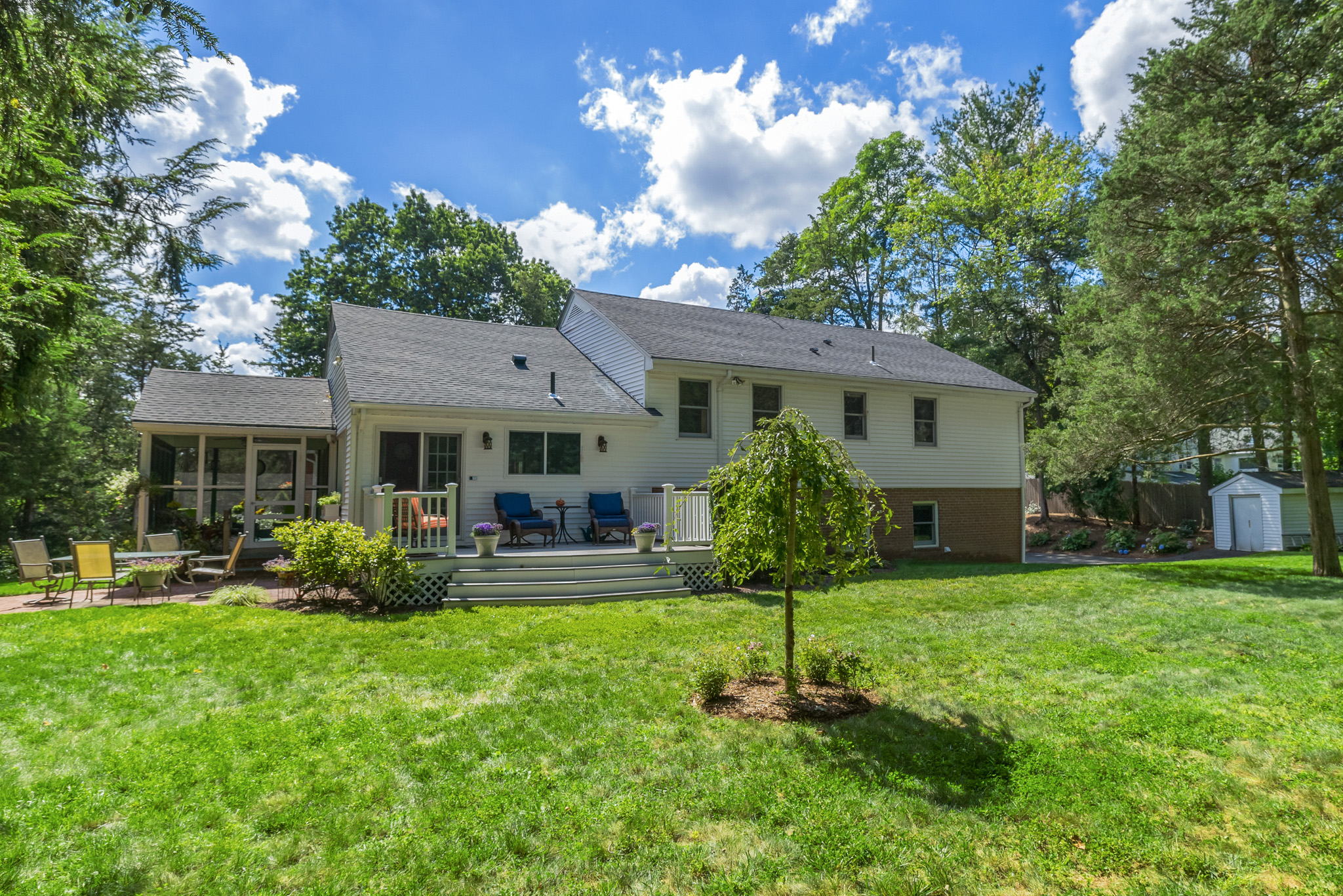 84 High Farms Rd, West Hartford, CT 06107, USA Photo 16