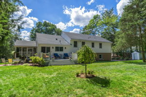 84 High Farms Rd, West Hartford, CT 06107, USA Photo 15