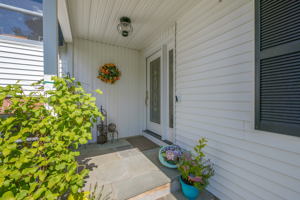 84 High Farms Rd, West Hartford, CT 06107, USA Photo 7