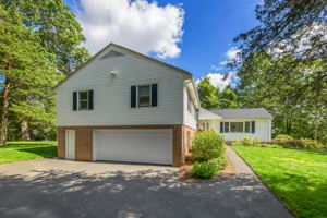 84 High Farms Rd, West Hartford, CT 06107, USA Photo 8
