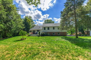 84 High Farms Rd, West Hartford, CT 06107, USA Photo 13