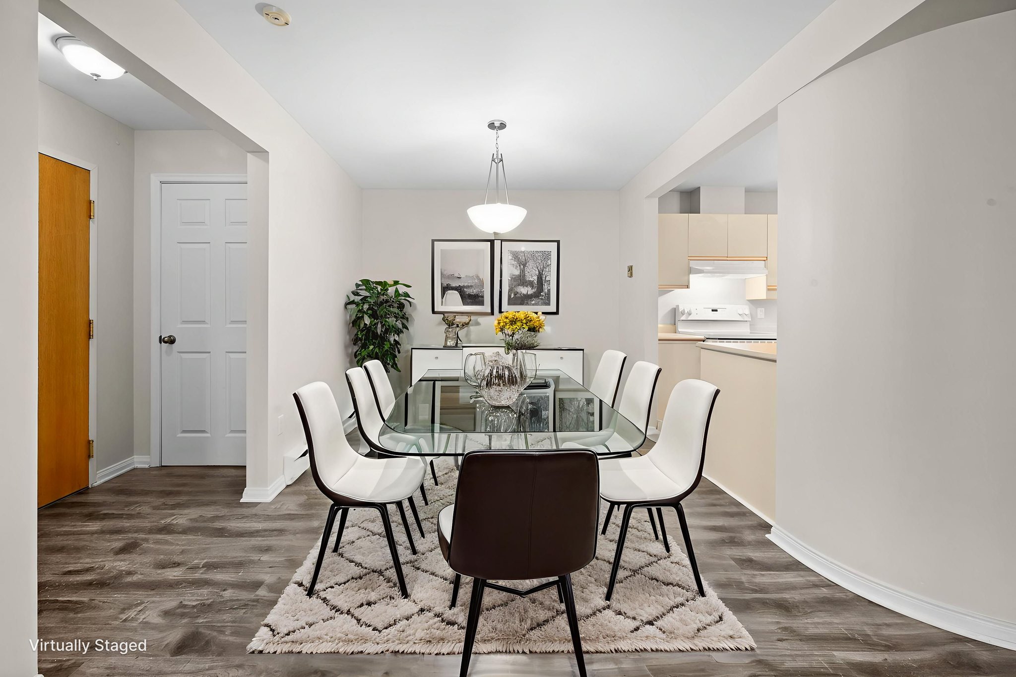 BAS_6220 virtually staged.jpeg