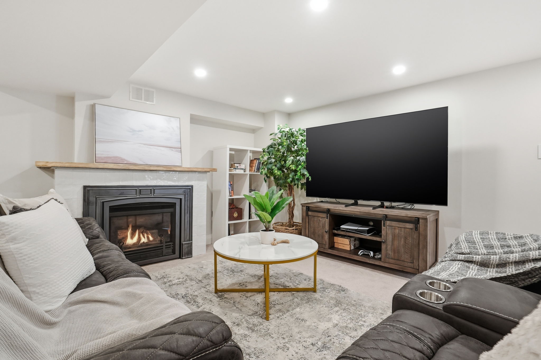 Rec Room with Gas Fireplace