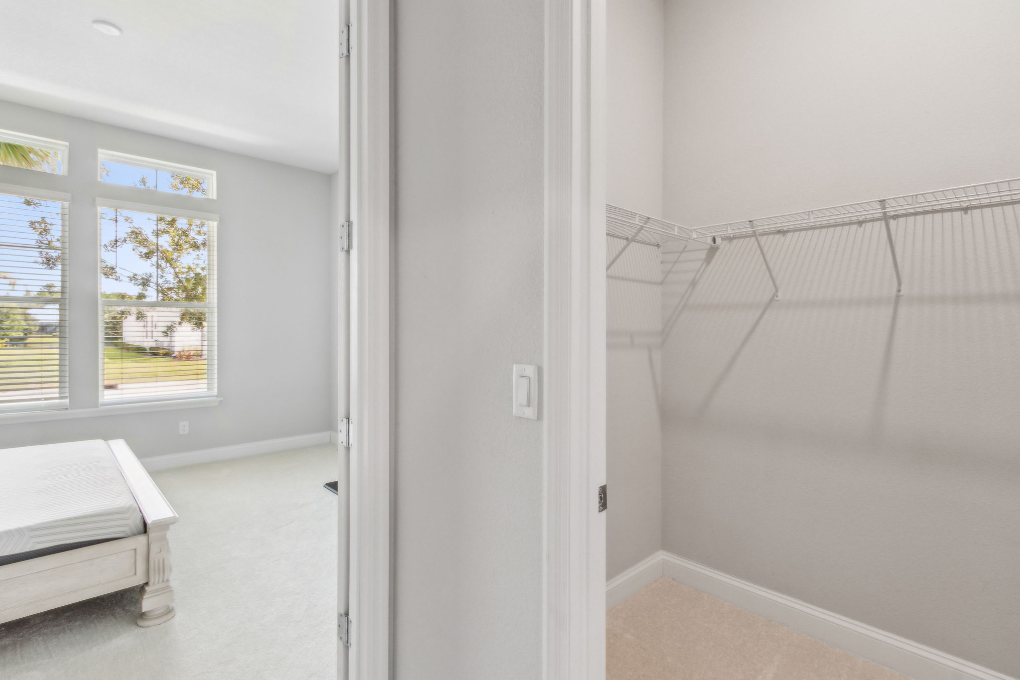 Walk-in Closet