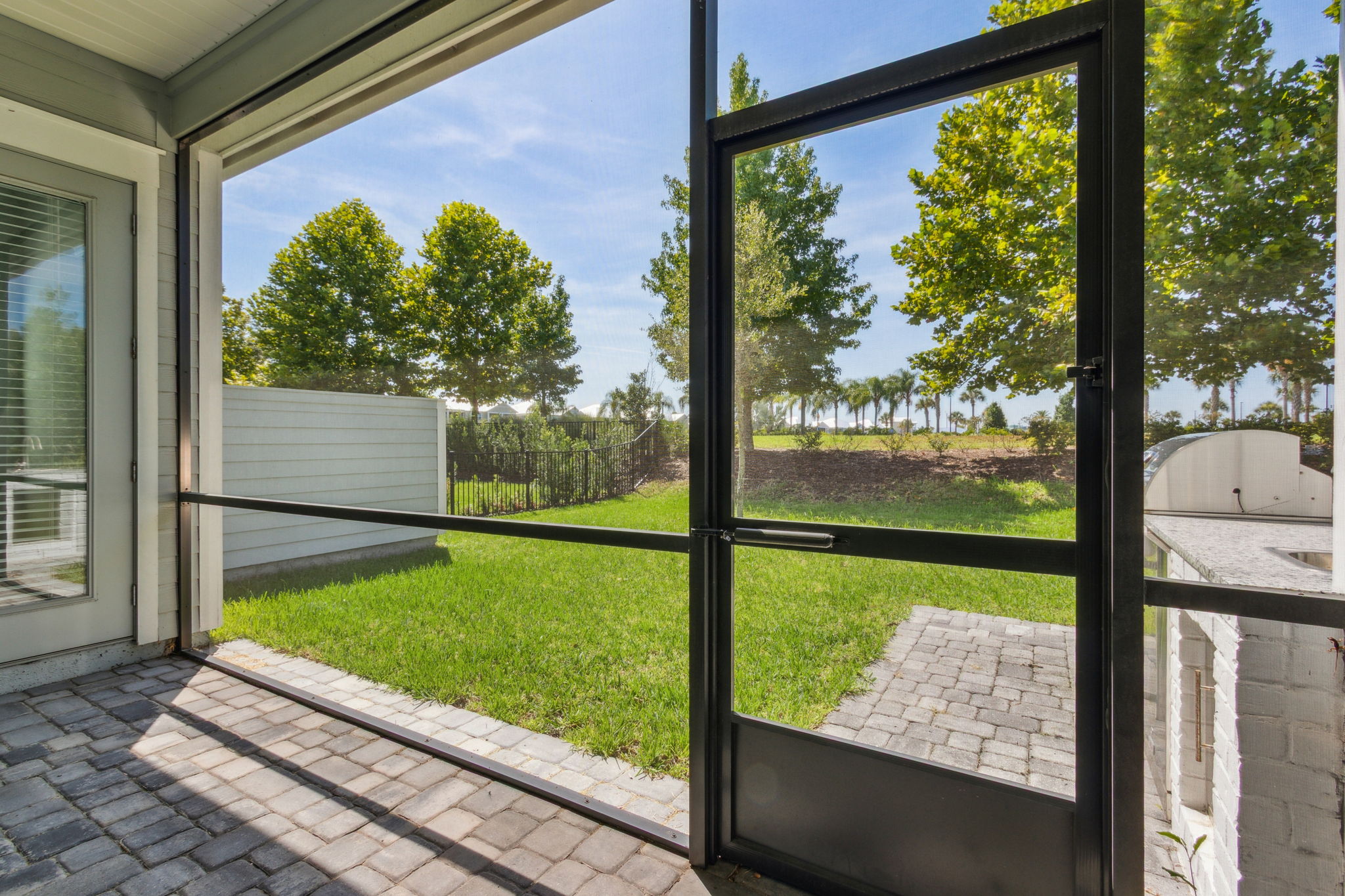 Screened-in Porch