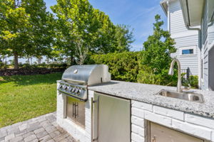 Outdoor Kitchen