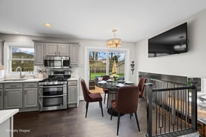 DSC_2658 virtually staged.jpeg