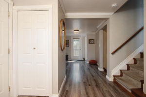 10 Foyer