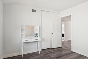 Kirkwood Ln-S0212-046.jpg