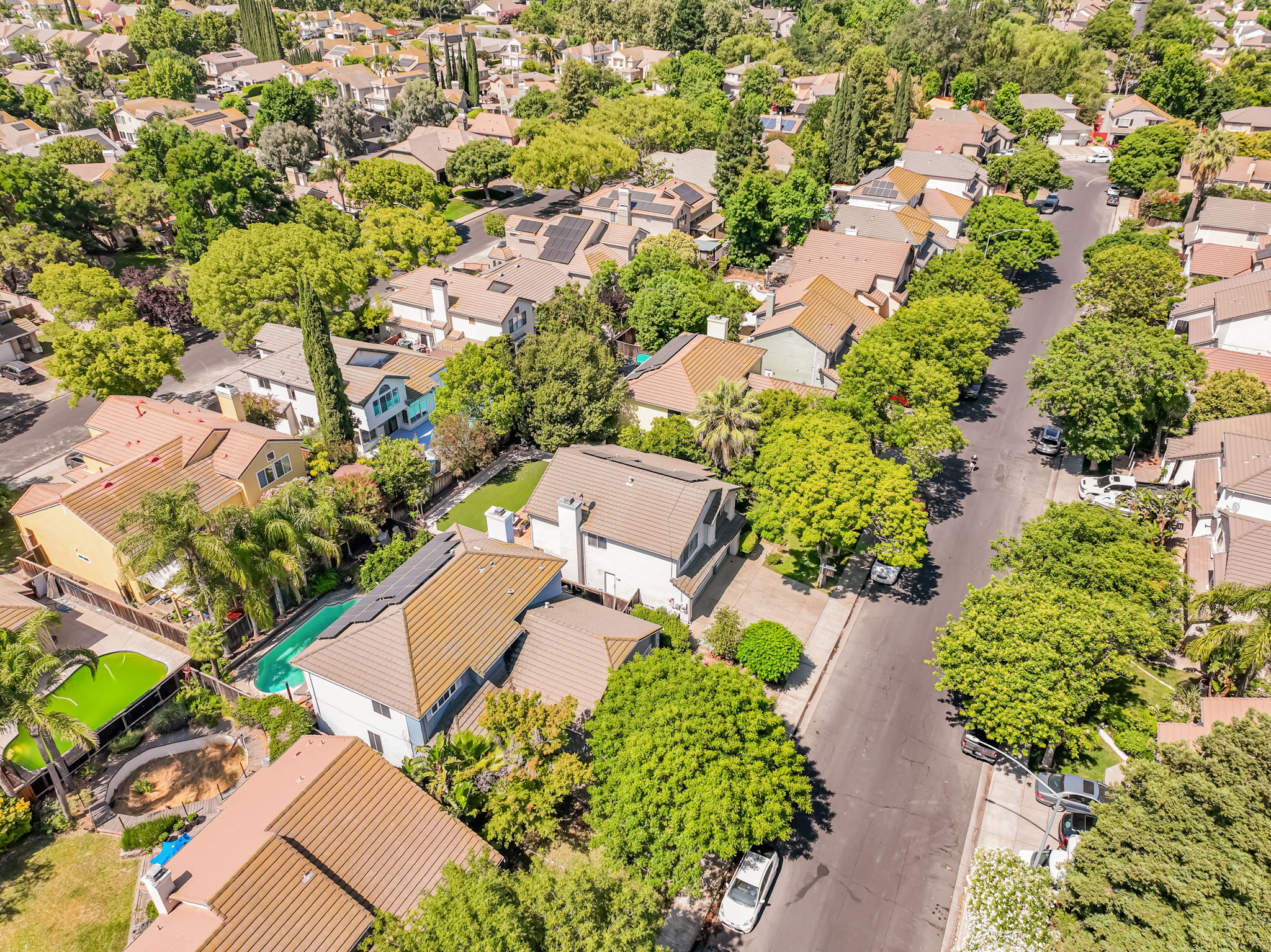 004_AERIAL_840 Menay Dr