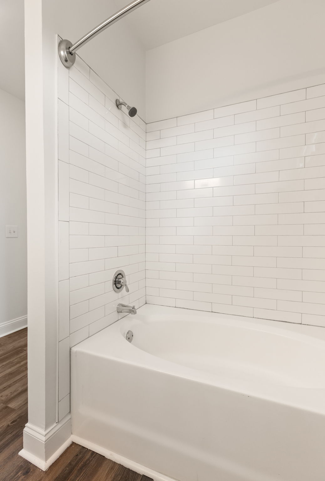 20260305_840united_roots012