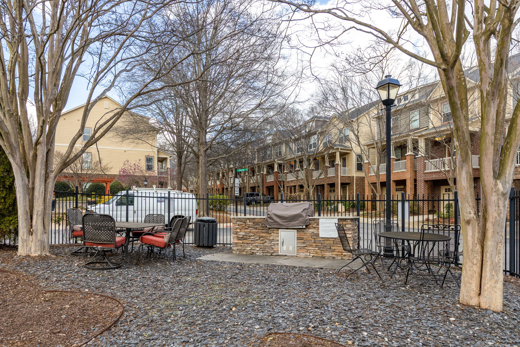 20260305_840united_roots019