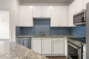 20260305_840united_roots003