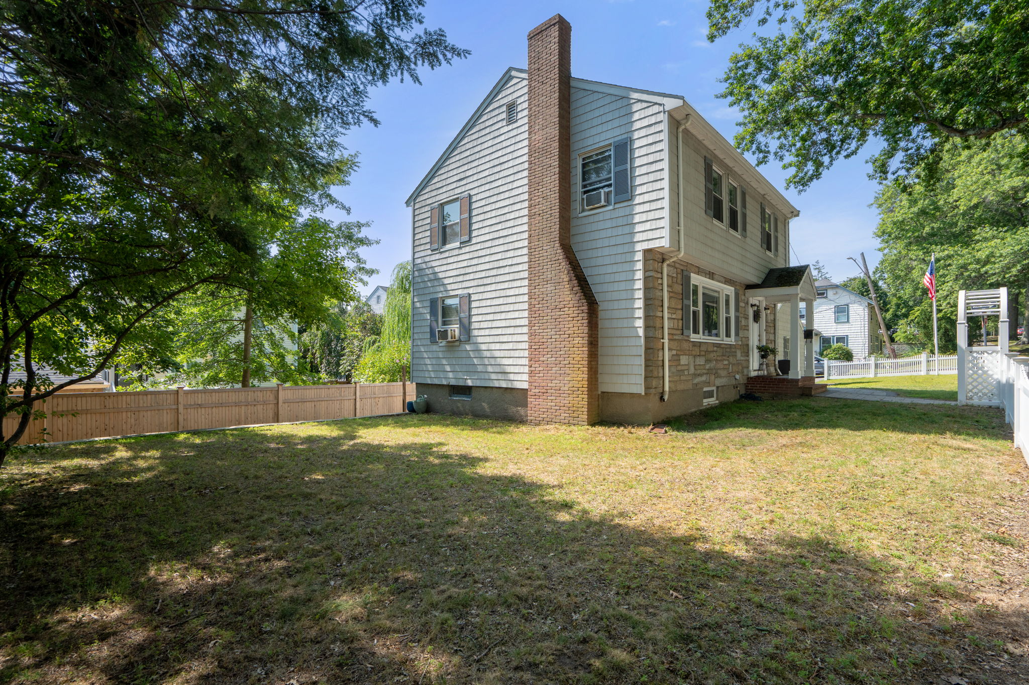Exterior (6 of 11)