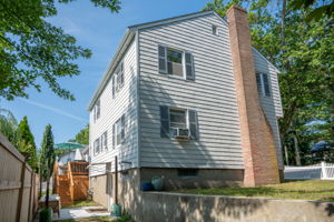Exterior (9 of 11)